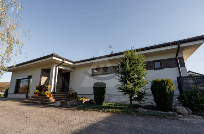 Rodinný dom for sale, Vlčie kúty, Prievidza