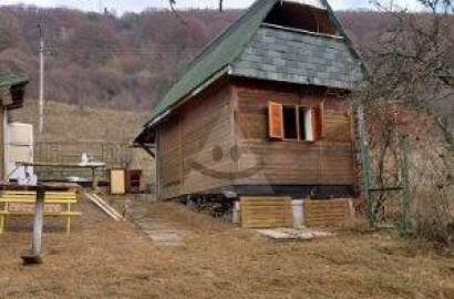 Land for sale, Chvojnica